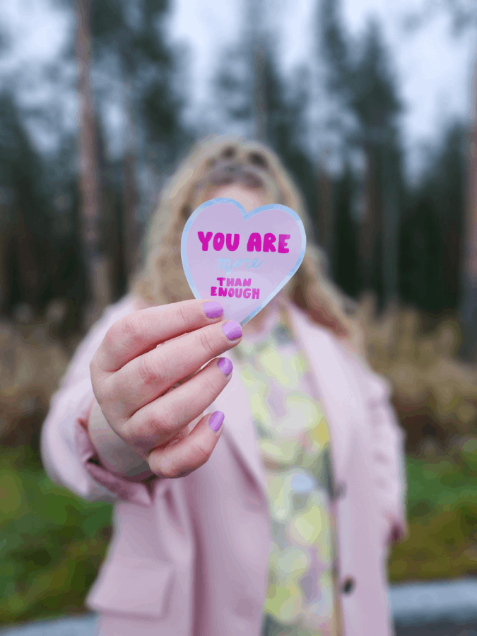 You are more than enough | Hologrammitarra