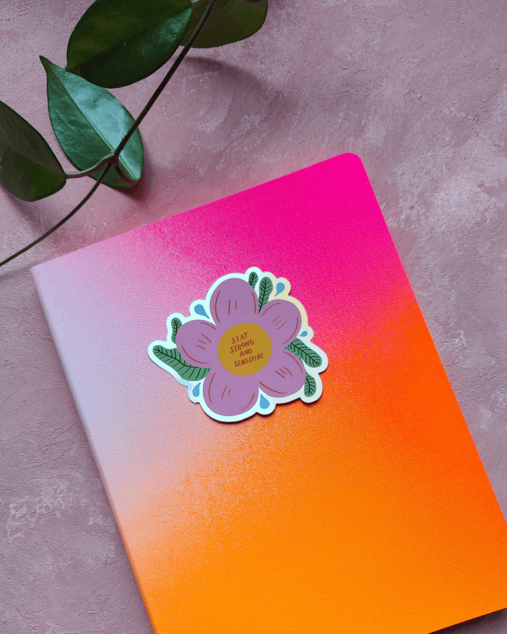 Stay strong & sensitive | Hologrammitarra